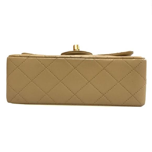 Chanel Matelasse Turn Lock Chain Leather Beige Handbag - Picture 7 of 8